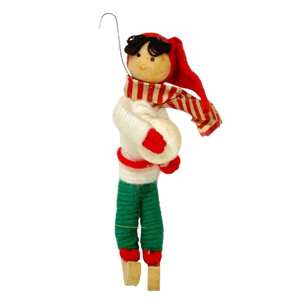 Vintage Handmade Yarn Christmas Ornament Skiier Snowball‎